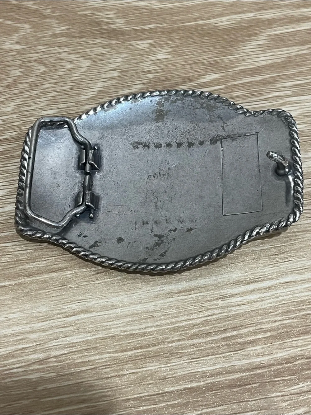 N/A buckle material